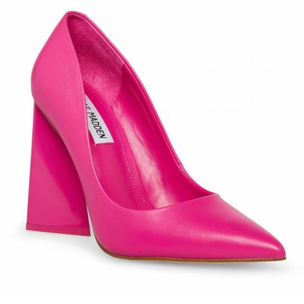 Steve Madden Pump (Hot Pink)